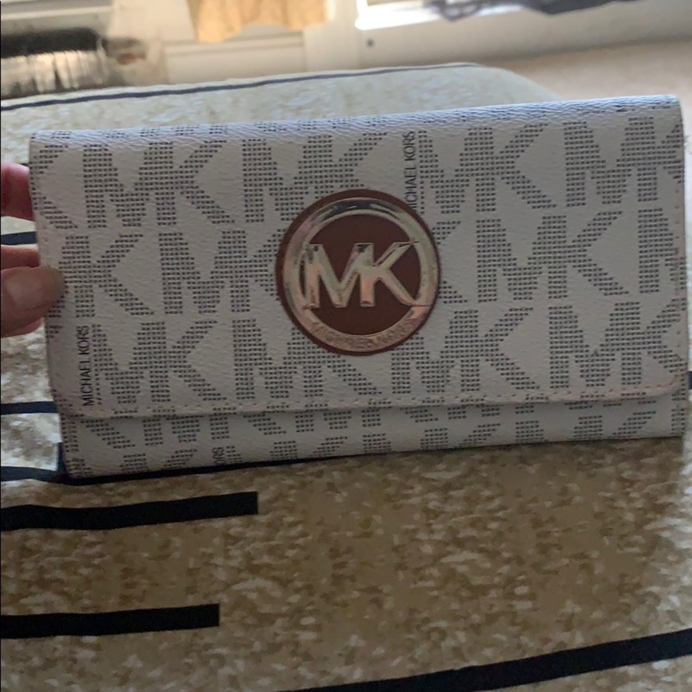 Michael Kors wallet